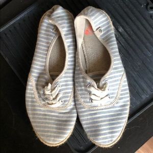 5 for $20 Roxy sneakers